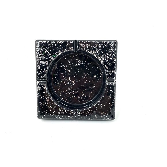 🎉 Host Pick 🎉 Handmade Epoxy Ash Tray - Picture 3 of 3